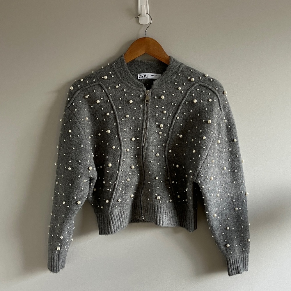 Zara Gray Pearl Trim bomber Cardigan size small - Picture 3 of 9